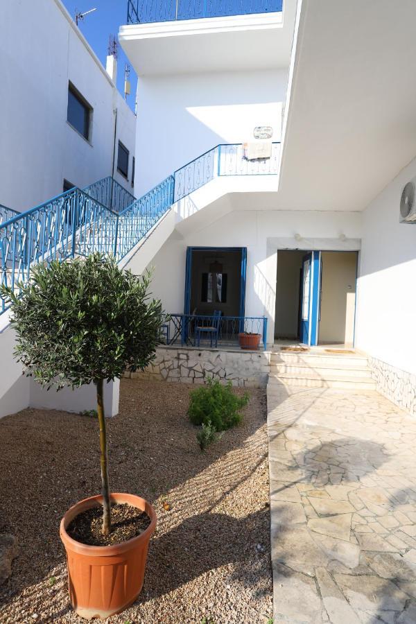 Traditional Town Garden Apartment Rhodes City Buitenkant foto